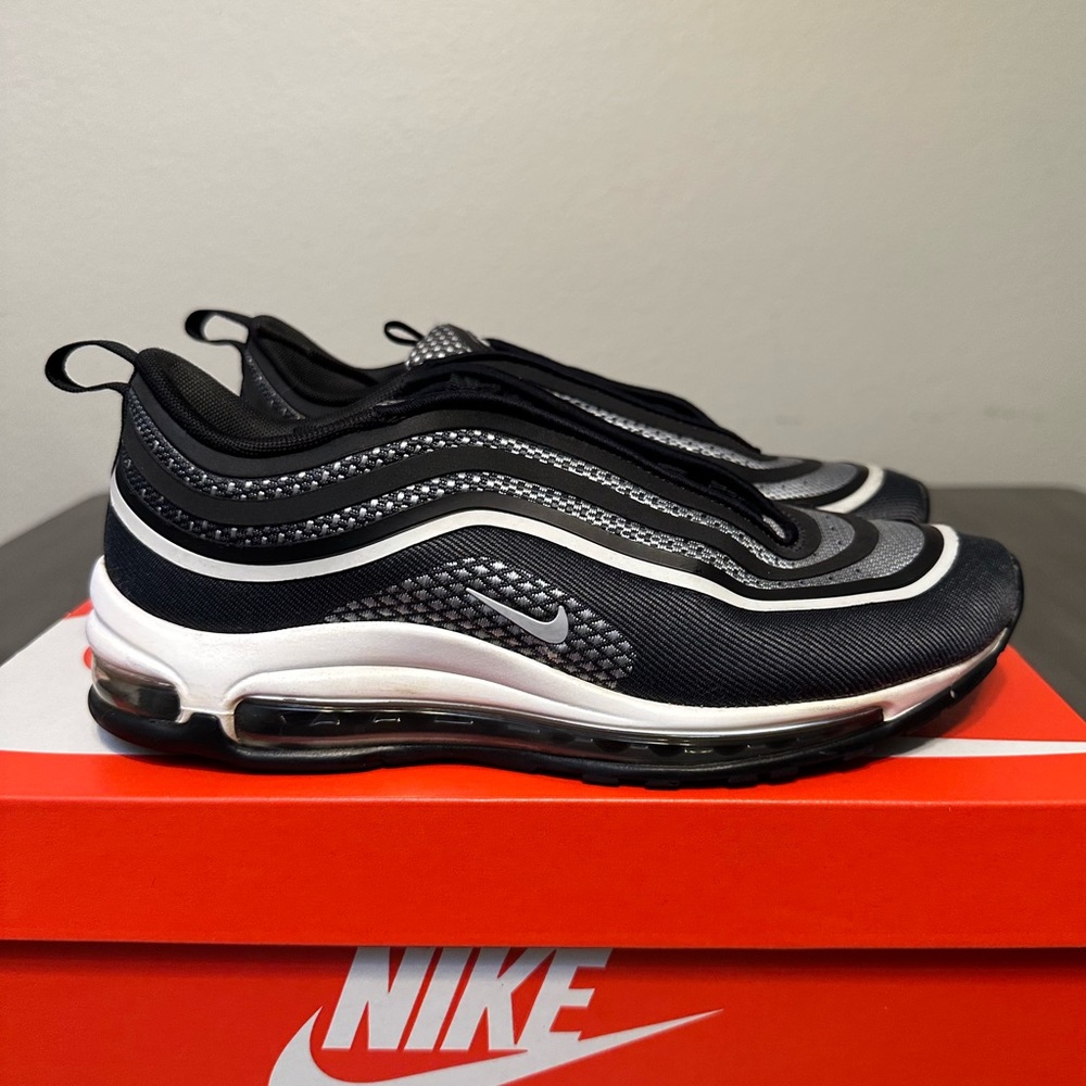 SOLD Nike Air Max 97 Ultra ‘17 (Women)